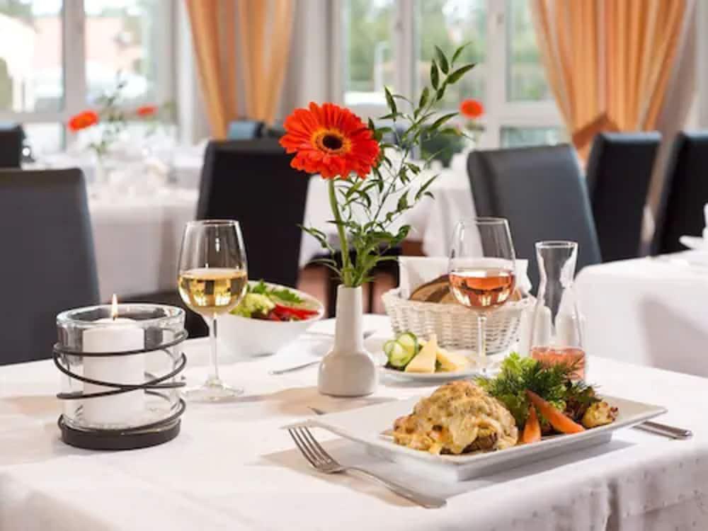Achat Hotel Schwarzheide Lausitz Dış mekan fotoğraf